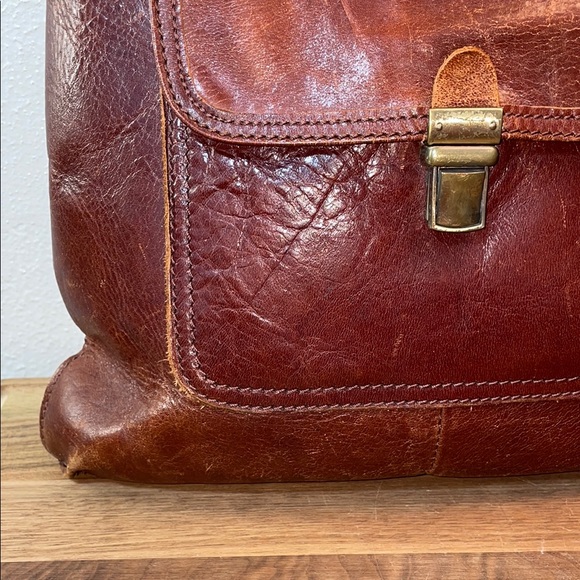 Vintage Crossbody Bag Leather Messenger  Zip Close Adjustable Strap Saddle Bag - Picture 2 of 16